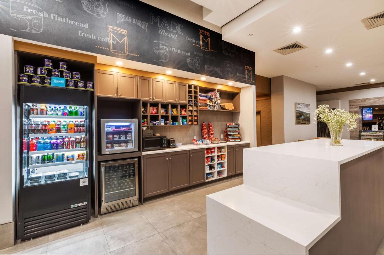 Doubletree By Hilton Tulsa At Warren Place מראה חיצוני תמונה