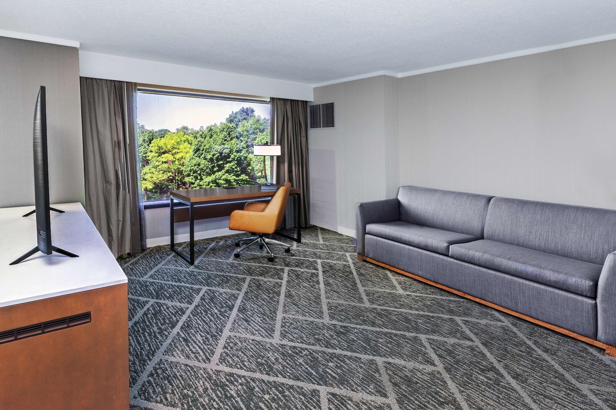 Doubletree By Hilton Tulsa At Warren Place מראה חיצוני תמונה
