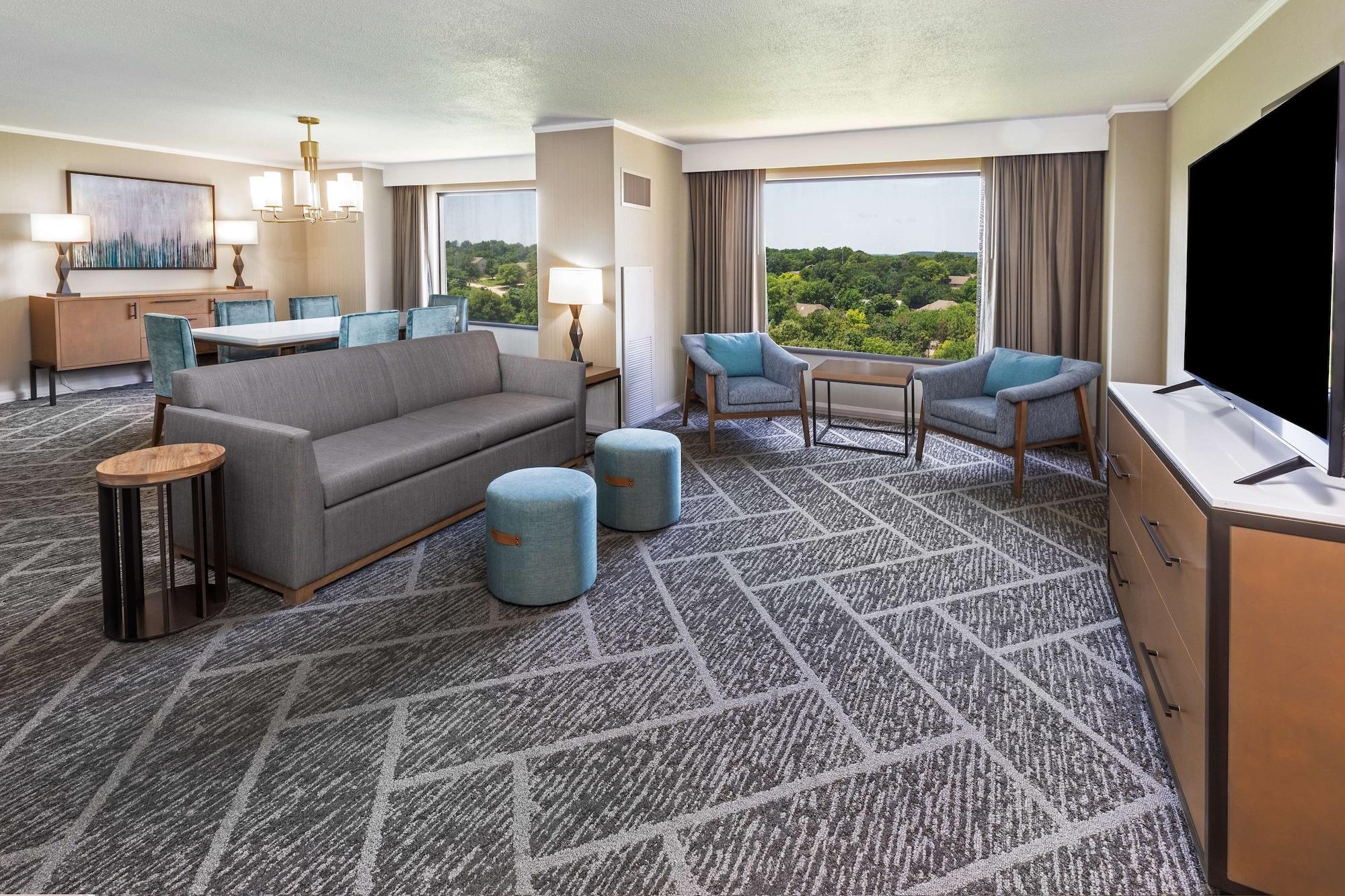 Doubletree By Hilton Tulsa At Warren Place מראה חיצוני תמונה